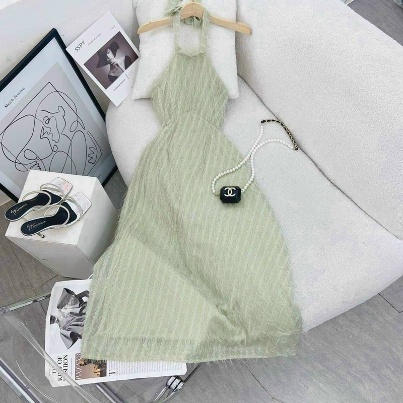 Đầm lông cut eo cổ yếm hở lưng siêu dễ thương