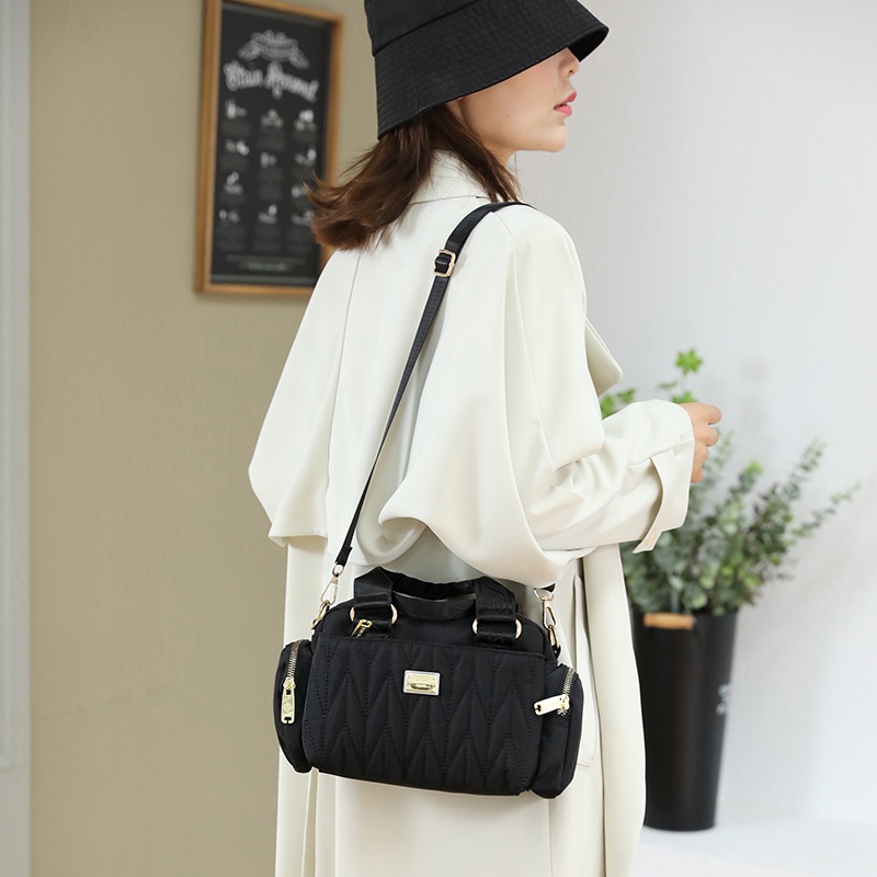 Túi Xách Đeo Vai Một Bên Vai Sức Chứa Lớn Thêu Họa Tiết Kim Cương Phong Cách Đơn Giản Hàng Mới Dành Cho Bạn Nữ N