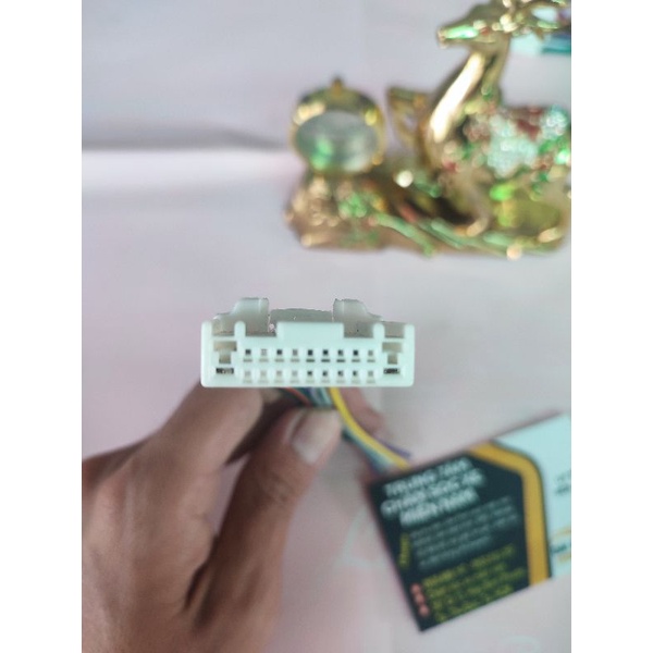 Jack  loa nguồn cd oto