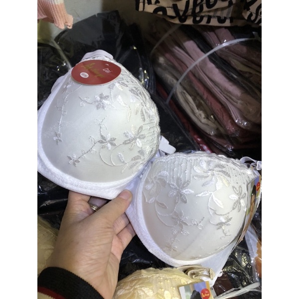 Áo ngực có gọng không mút