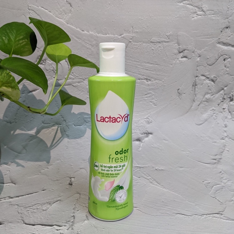 Dung Dịch Vệ Sinh Phụ Nữ Lactacyd 250ml Odor Fresh Ngăn Mùi 24H + Pro Sensitive Cho Da Nhạy Cảm