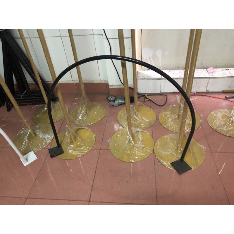 KHUNG THAY ĐỒ VÀ RÈM - PHÒNG THỬ ĐỒ CHO SHOP ( kèm vít nở )