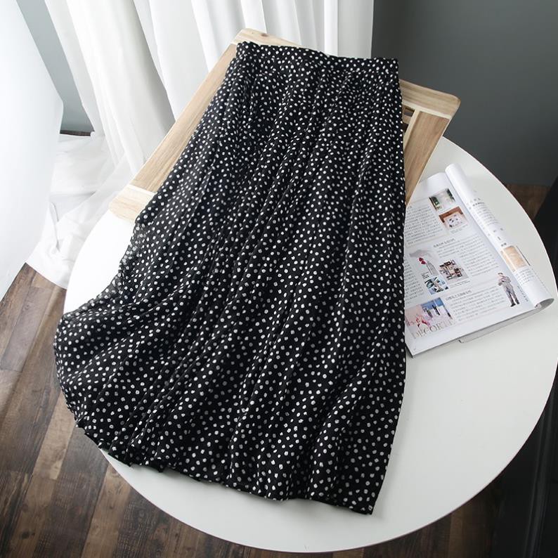 10.10 😍 🌸 🍀 9.9 Chân váy zara (POLKA DOT SKIRT) .. Đẹp . .