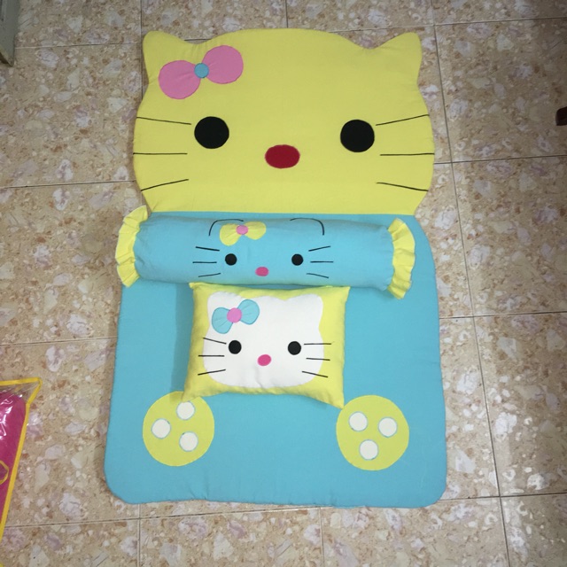 Bộ nệm kitty ( kèm gối nằm gối ôm)