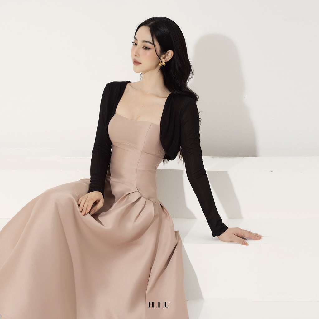 Set váy nữ LAVIE dress midi 2 dây dáng dài kèm áo khoác rời H.I.U Fashion , thanh lịch sang trọng tôn dáng HIU design