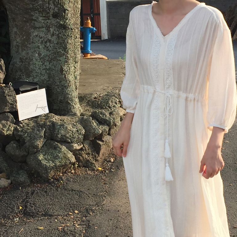 Đầm cotton trắng cổ chữ V thanh lịch phong cách Hàn Quốc 42637