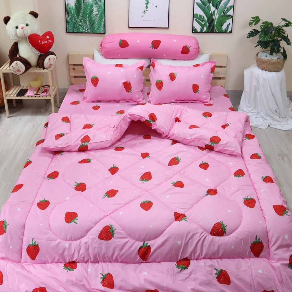 Bộ Ga Gối Poly Cotton Felicia 3 Món Mẫu Dâu Hồng Nhật m2/m6/m8/2m2, Drap Bo Chun + 2 Vỏ Gối Poly Cotton