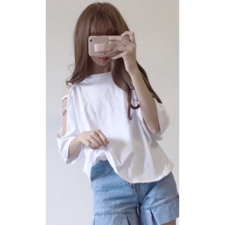Áo thun kiểu trễ vai
