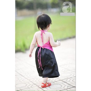 Yếm đào cho bé