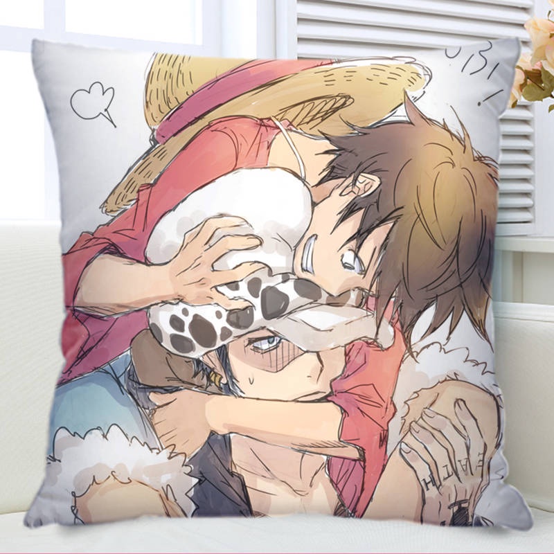 Gối in hình nhân vật anime One Piece độc đáo