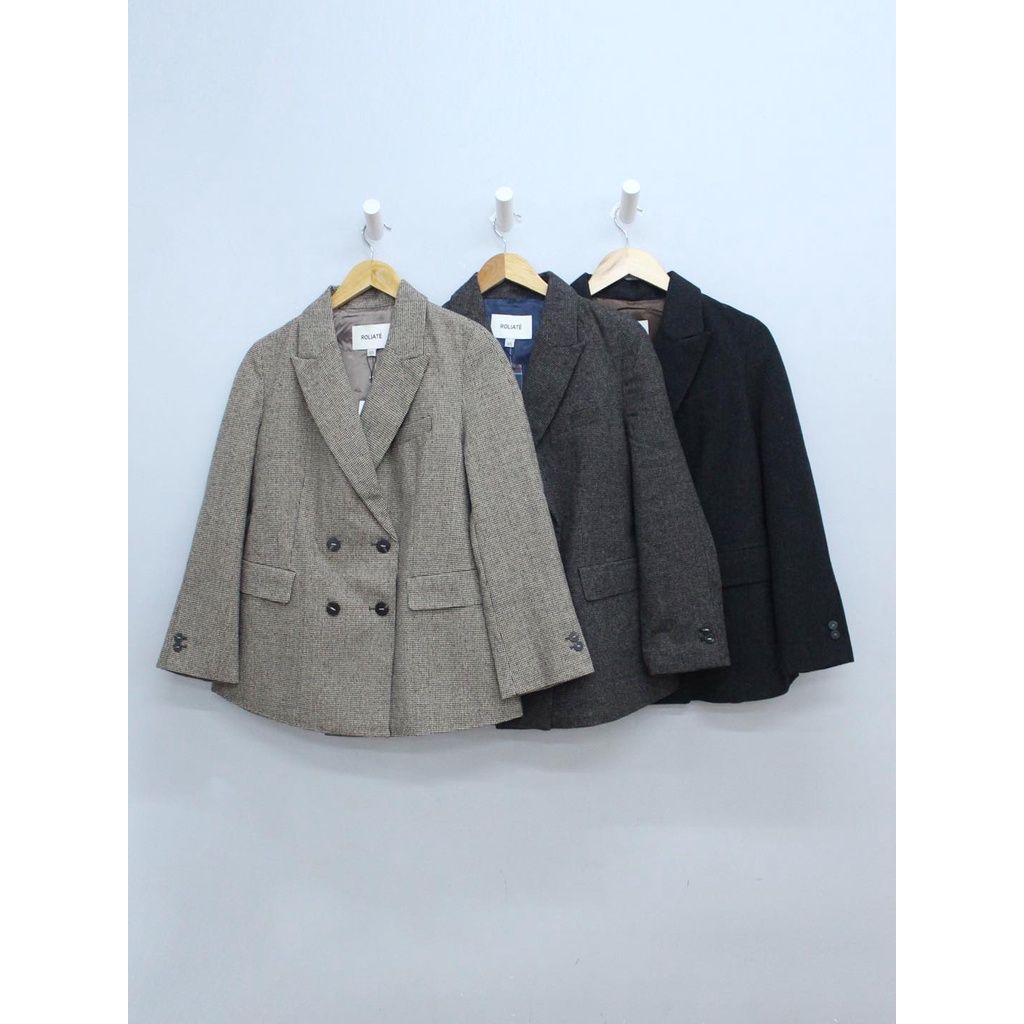 Q9265 - Áo khoác vest Roliate túi, 4 nút trước, phối caro | BigBuy360 - bigbuy360.vn