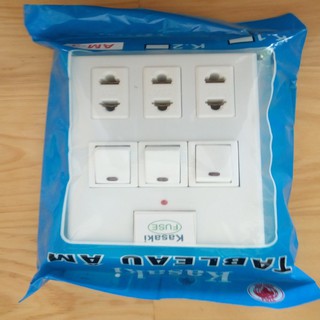 táp lô 3 công tắc 3 lỗ cấm
