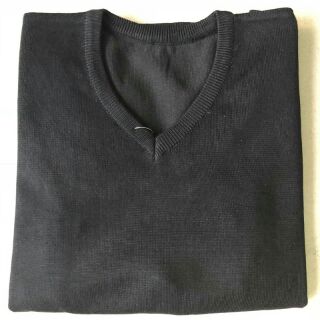 Áo len nam cổ tim