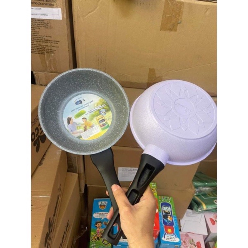 Chảo nhôm đúc nguyên khối sâu lòng 18 cm hàng khuyến mại enfa
