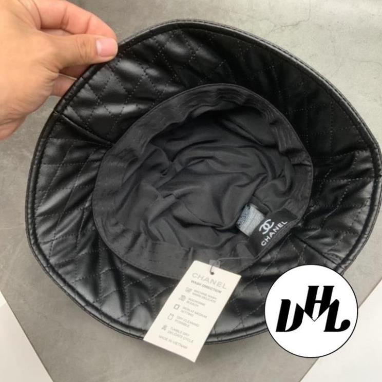 Mũ Bucket Da Thêu Logo Vuông CC form cụp Thời Trang Nam Nữ Unisex