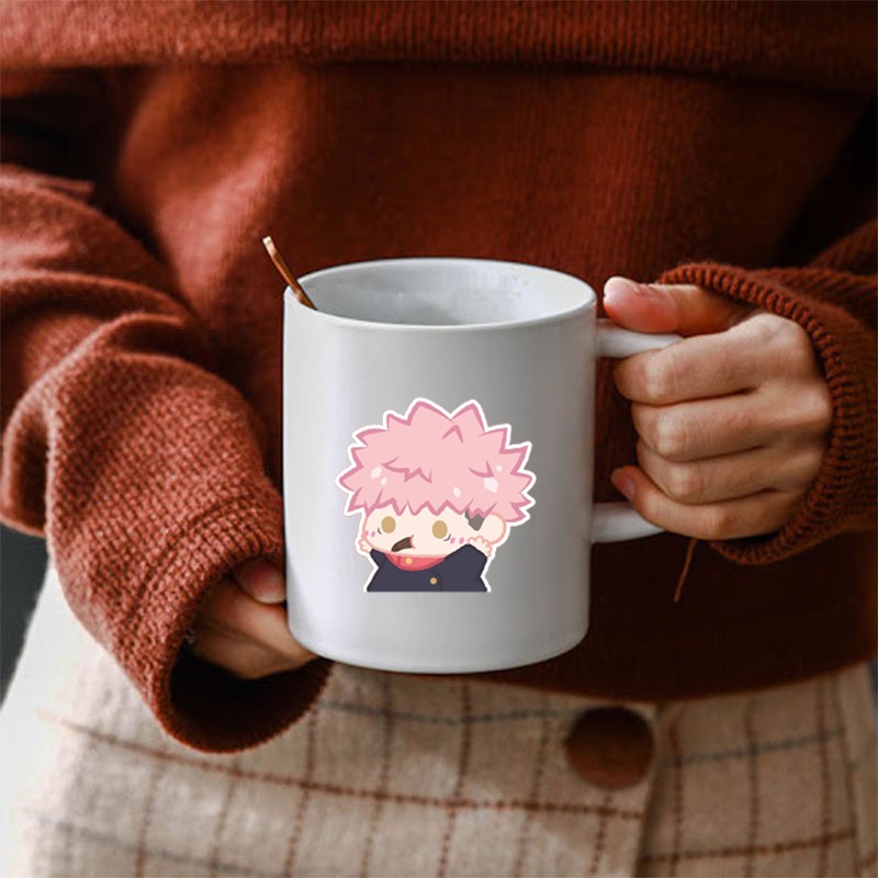 Cốc sứ trắng in hình JUJUTSU KAISEN ver TẬP THỂ DỤC anime chibi dễ thương xinh xắn