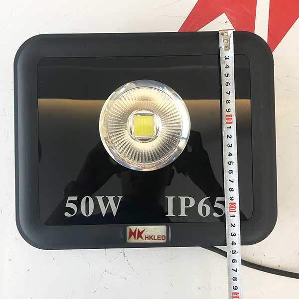 Đèn pha LED ngoài trời 50W - Đèn pha tròn IP65 - Nguồn Done, Chip TF - Bảo hành 3 năm cả cháy nổ - Sản xuất tại Việt Nam