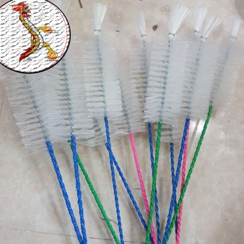 Cọ Chà Lốc Máy -dụng cụ cọ đuôi chó dùng để Cọ Rửa Xe-