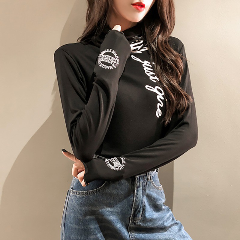 Áo thun cổ cao dài tay in chữ cho nữ