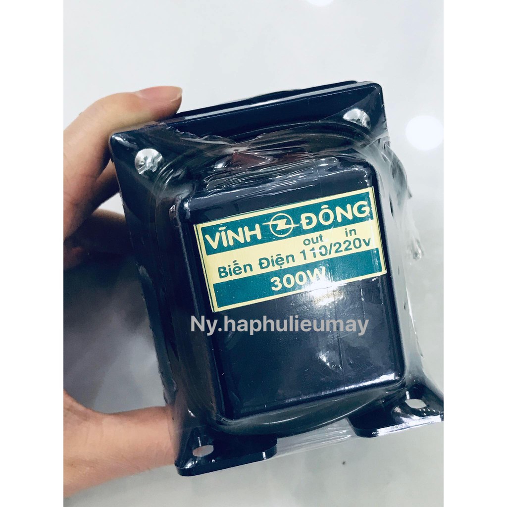 BỘ ĐỔI NGUỒN ĐIỆN /BIẾN ÁP TỪ 220V SANG 110V LOẠI XỊN 300W