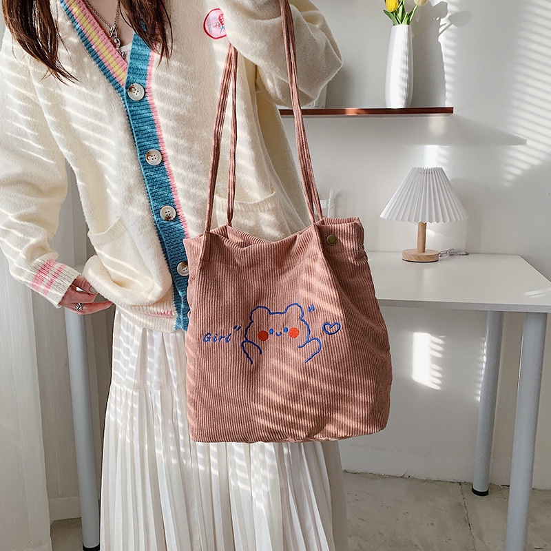 Túi Tote Vải Nhung Thêu Họa Tiết Thiết Kế Cỡ Lớn Thời Trang Xinh Xắn