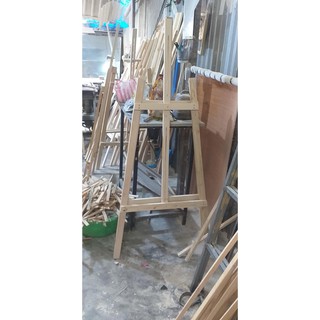 Giá vẽ và trưng bày tranh ảnh gỗ thông giá rẻ