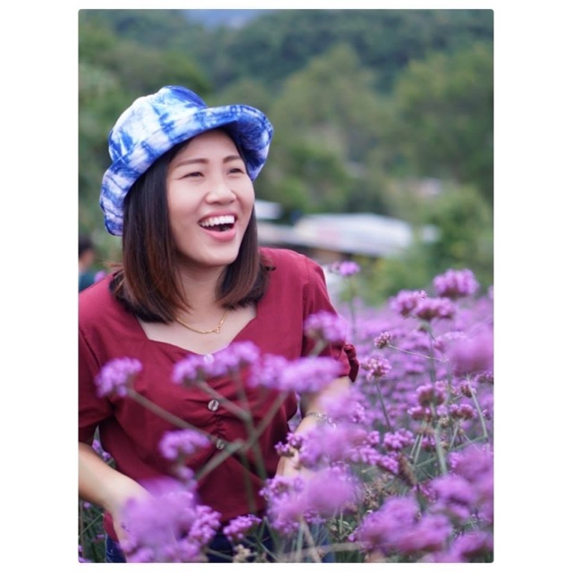 Mũ Indigo Tie-Dye Màu quần jean rất cổ điển.