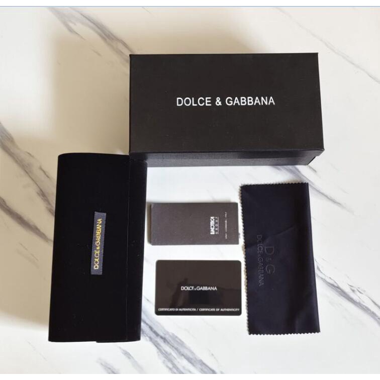 DOLCE &amp; GABBANA Kính Mát in Chữ Nhiều Màu Sắc Phong Cách Cổ Điển Thời Trang Chống Tia uv400 Dành Cho Nam Và Nữ