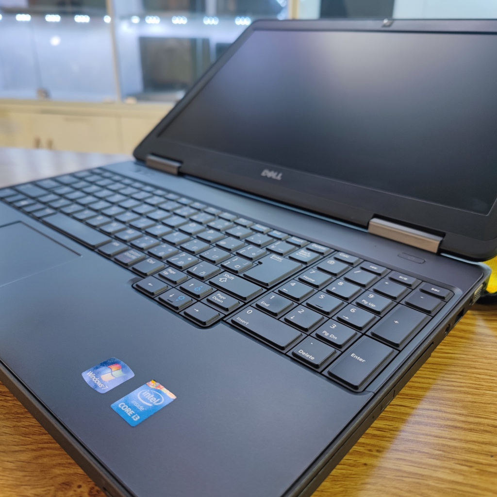Laptop Dell Latitude E5540 dành riêng cho sinh viên học sinh, dân văn phòng, Core i3-4030u, ram 4GB ssd 120GB, màn 15.6' | BigBuy360 - bigbuy360.vn
