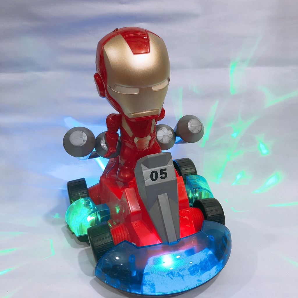 [Đèn nhạc, Xe Tự lái] Đồ chơi xe siêu anh hùng avenger tự lái, xoay, đèn chiếu cho bé ironman người sắt
