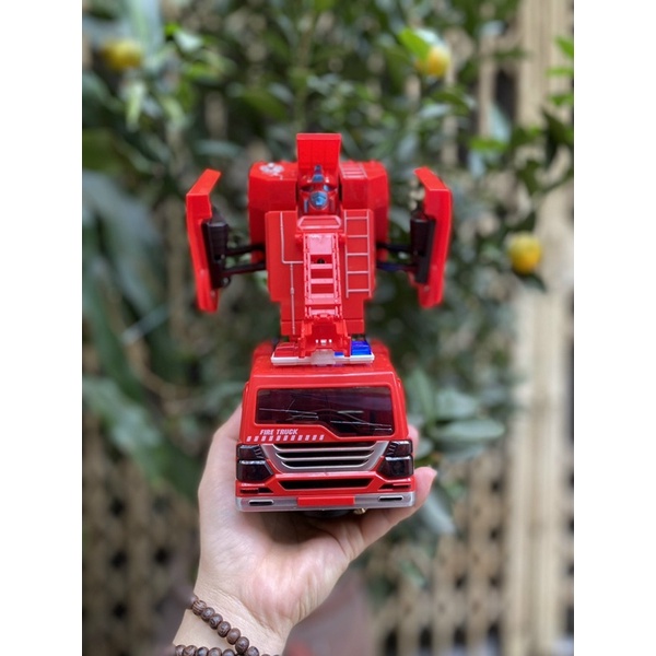 [CỰC CHẤT] Đồ Chơi Xe Cứu Hoả Biến Hình Robot Có Nhạc Và Đèn Siêu Xịn Cho Bé Cưng