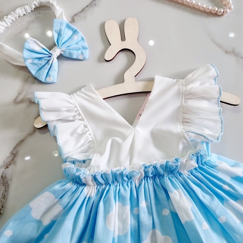 Váy xanh đám mây cho bé