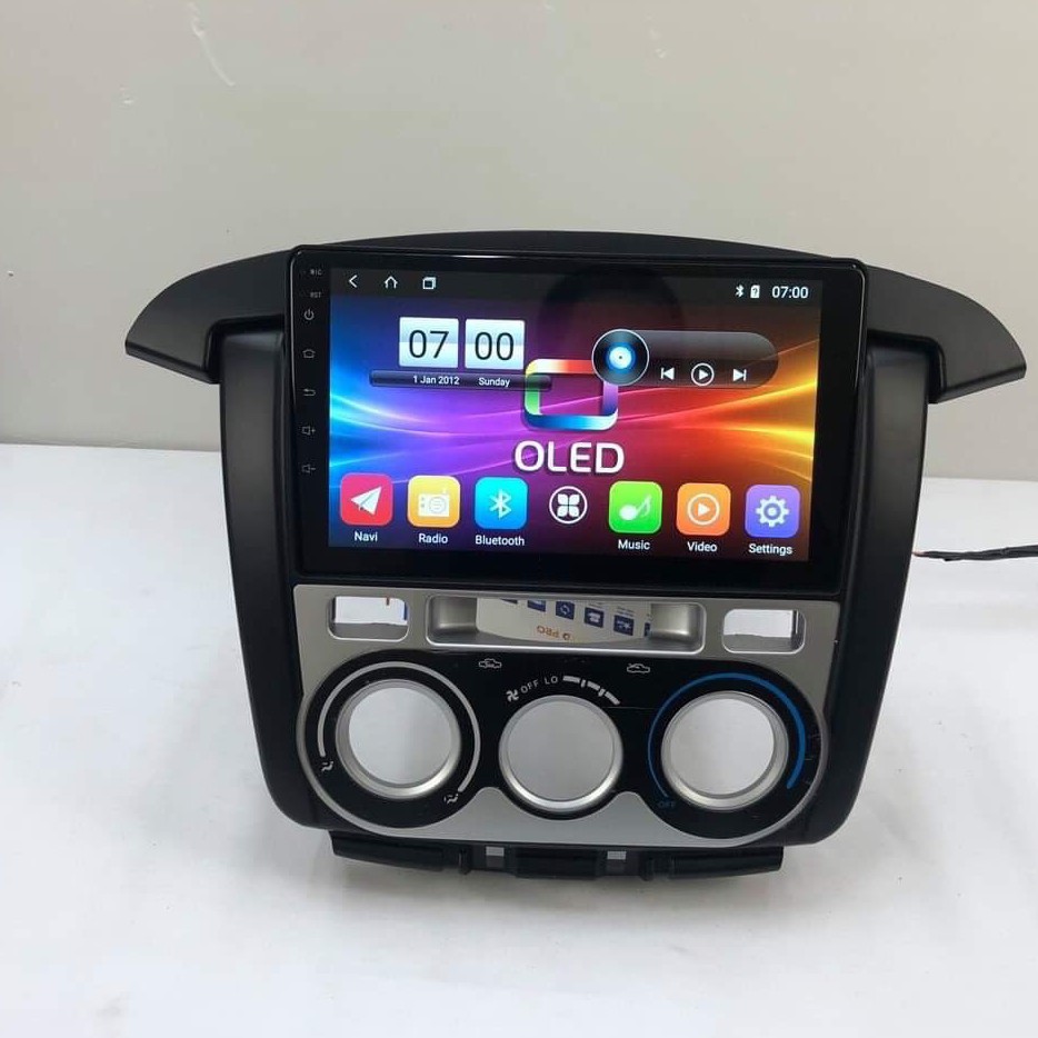 Màn hình ô tô dvd android 9 inch theo xe Toyota Innova