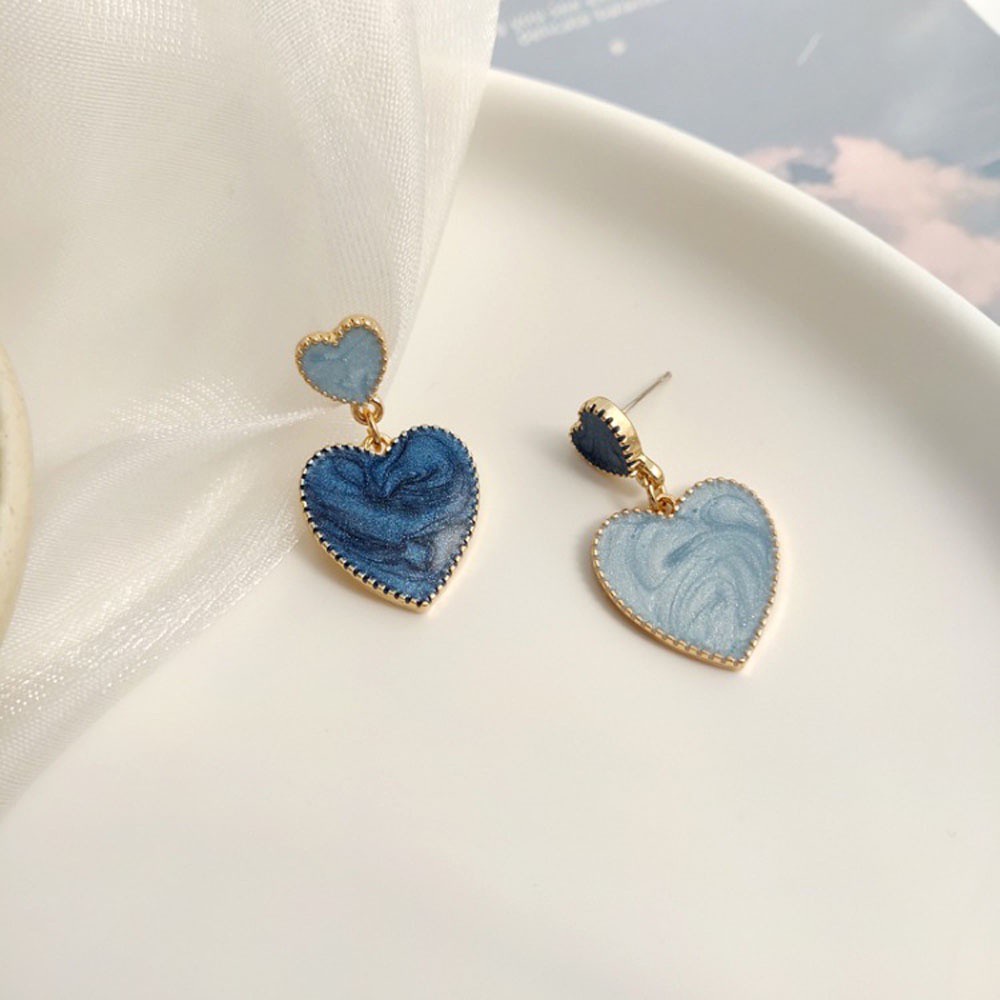 Khuyên Tai Hình Trái Tim Màu Gradient Thời Trang