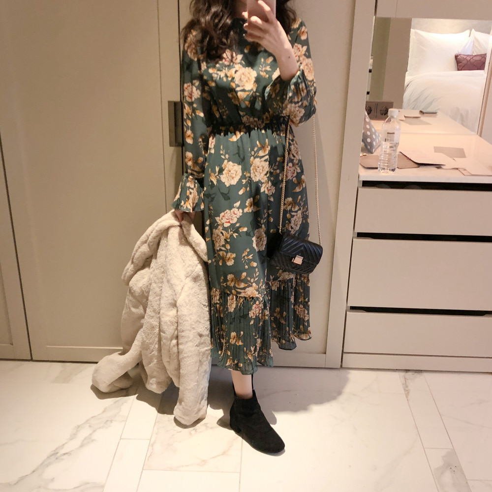 Đầm Midi Tay Loe Cổ Tròn In Họa Tiết Hoa Phong Cách Vintage 27619