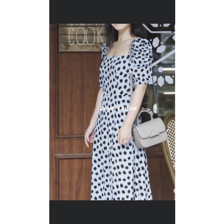 Váy dài xanh chấm bi