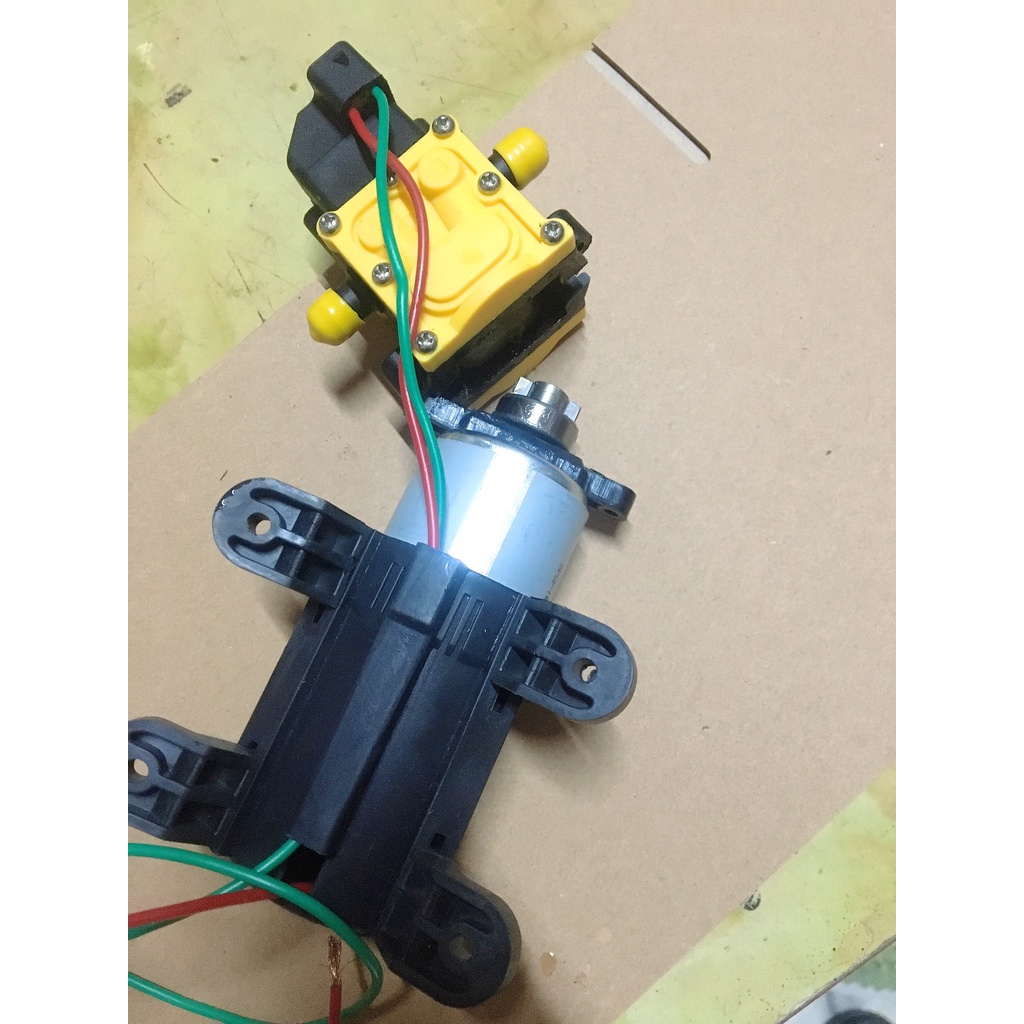 Mô tơ bình phun điện,bơm áp lực 12V công suất 4.5l/p,bơm phun sương, bơn phun thuốc sâu, bơm phut rửa xe
