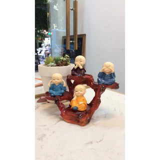 ĐẾ TƯỢNG TỨ KHÔNG