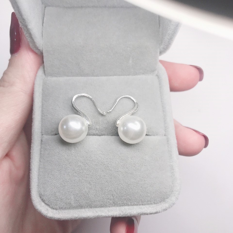 Bông tai bạc nữ hình móc câu đính ngọc trai nhân tạo K027, Chất liệu bạc ta xinh xắn - Trang sức bạc Evasilver