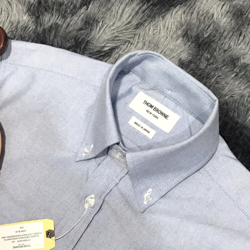 Áo sơ mi Thom Brown màu xanh, trơn, công sở