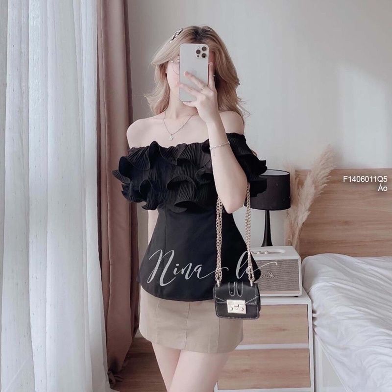 Áo trễ vai bèo tầng dập ly cực điệu 2 màu chất đẹp