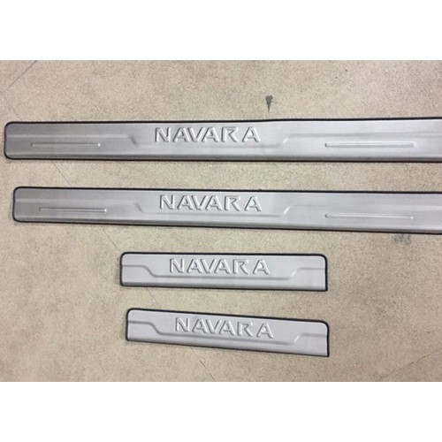 Ốp bậc trong + ngoài Inox NISSAN TERRA 2018-2019