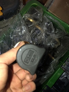 Ốc tắc kê bánh howo phi 22 và 23