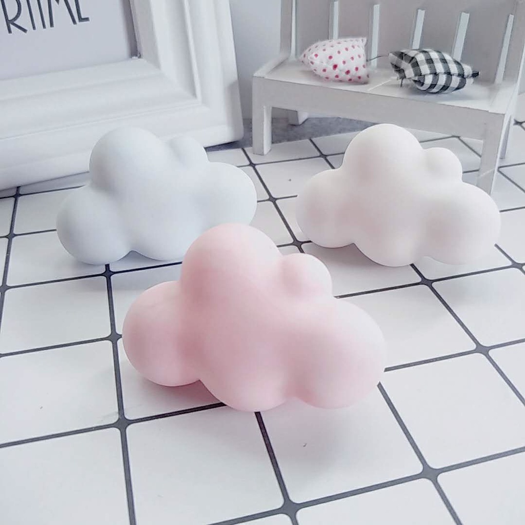 Kẹp Khuếch Tán Nước Hoa Hình Đám Mây Sáng Tạo Gắn Lỗ Thông Gió Xe Hơi