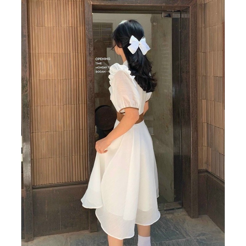 ĐẦM TRẮNG XOÈ EO NÂU