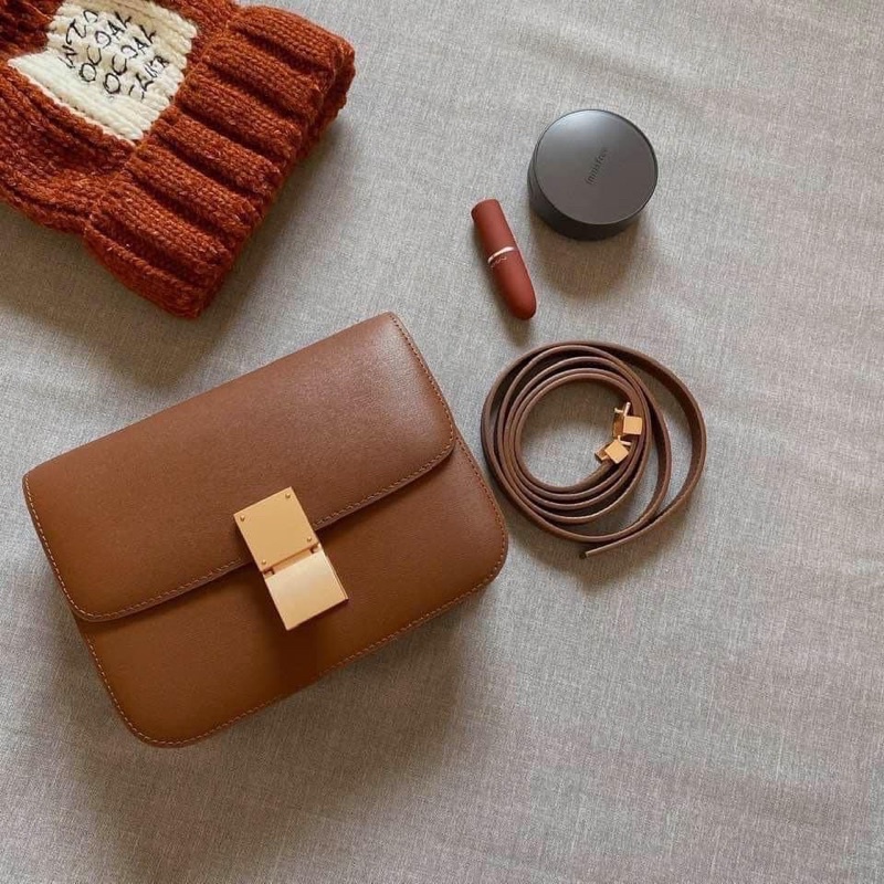 Túi 𝐏𝐫𝐞𝐭𝐭𝐲𝐅𝐈𝐓 dáng classic C.line đeo chéo chất 𝐃𝐚 𝐓𝐡𝐚̣̂𝐭 𝟏𝟎𝟎%