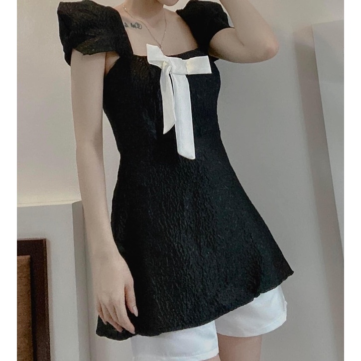 Set áo gấm đen nơ trắng kèm quần short VIBES