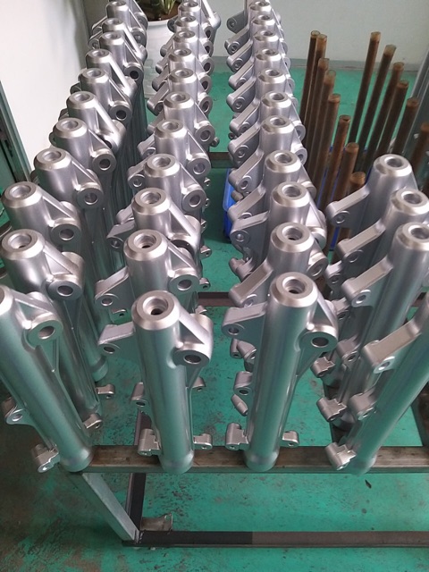 Bộ giảm xóc trước air blade 110 hãng Detex