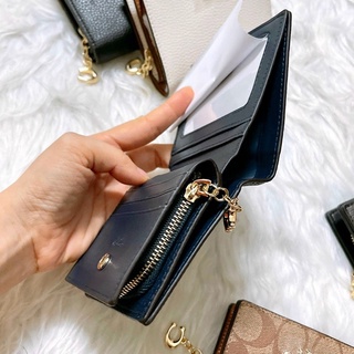 ví  Coach dư xịn
