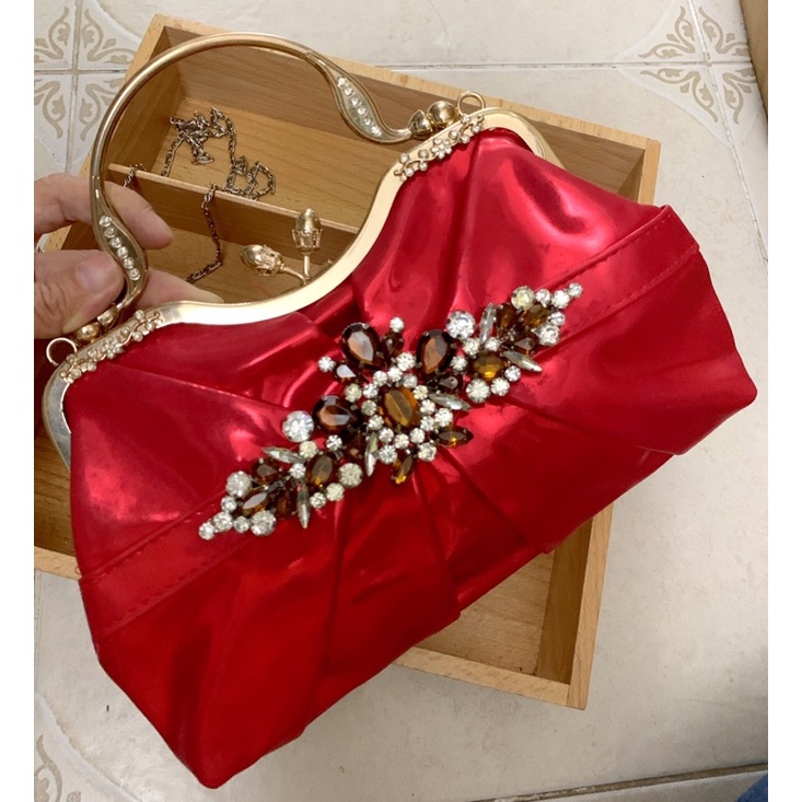 Túi Đeo Vai Gắn Hoạ Tiết Cao Cấp